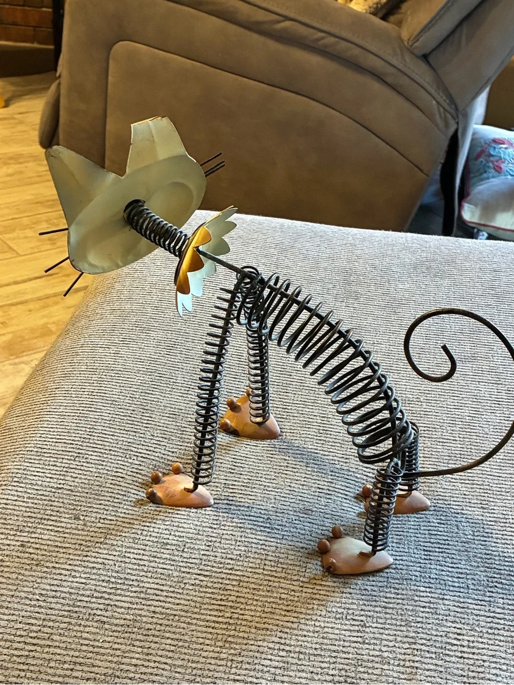 Decorative Metal Cat Figurine in Golden Yellow - Unbranded